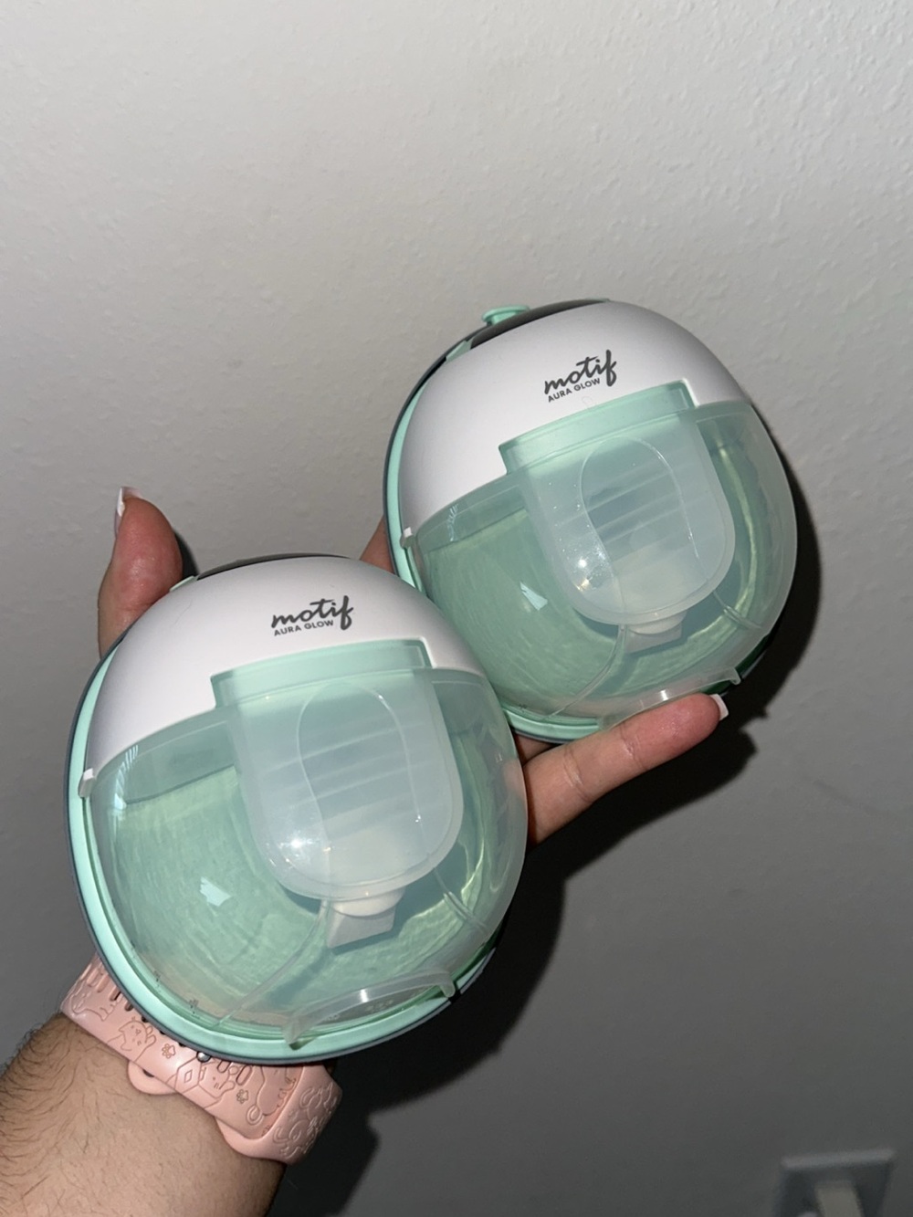 Motif Aura Glow Rechargeable